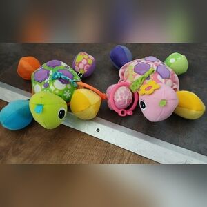 Infantino Colorful Plush Turtle Rattle Duo - Pink & Green